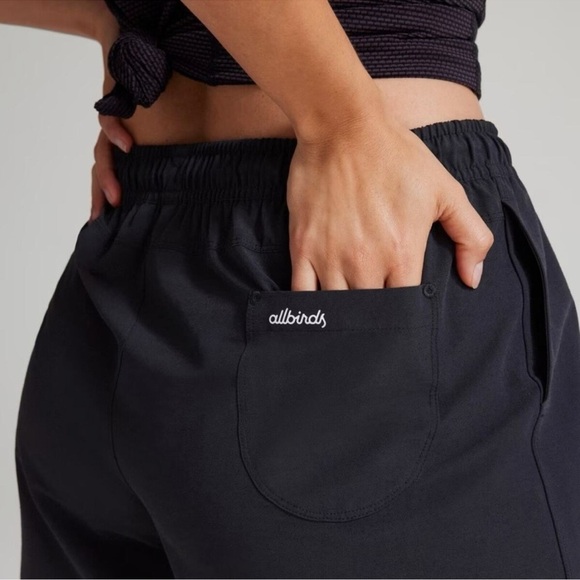 Allbirds Natural Run Short - Picture 2 of 6